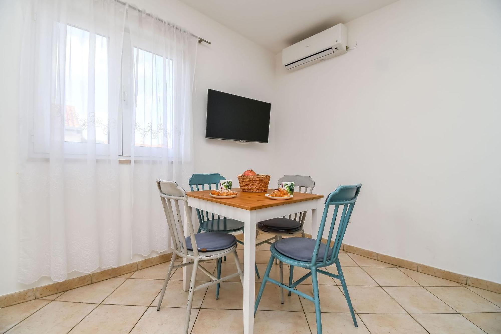 Apartments Tina Poljica  Luaran gambar